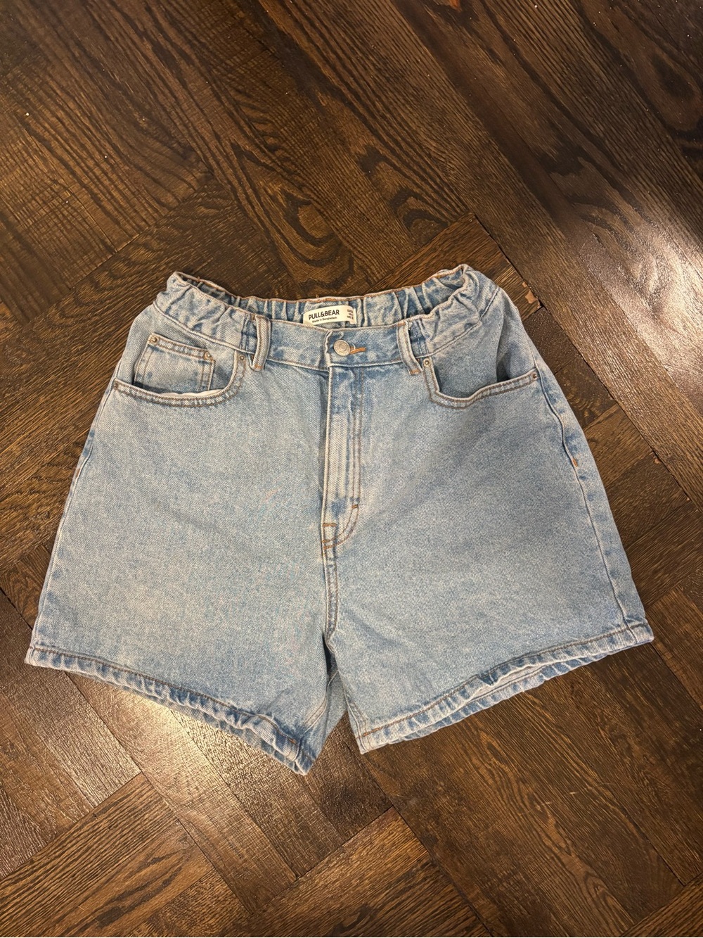 Pull&Bear Light Wash High-Rise Denim Shorts